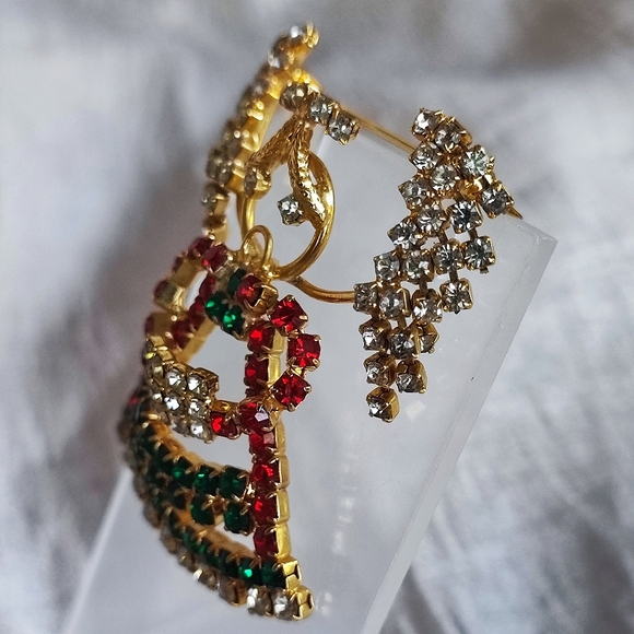 Vintage Christmas Angel With Wings Prong Set Rhinestone Gold Tone Brooch - Picture 3 of 11